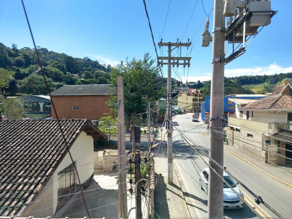 Pousada Rr Central Campos do Jordao Exterior photo