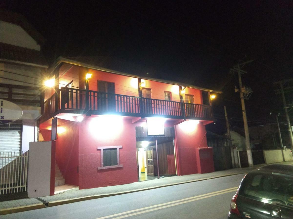 Pousada Rr Central Campos do Jordao Exterior photo
